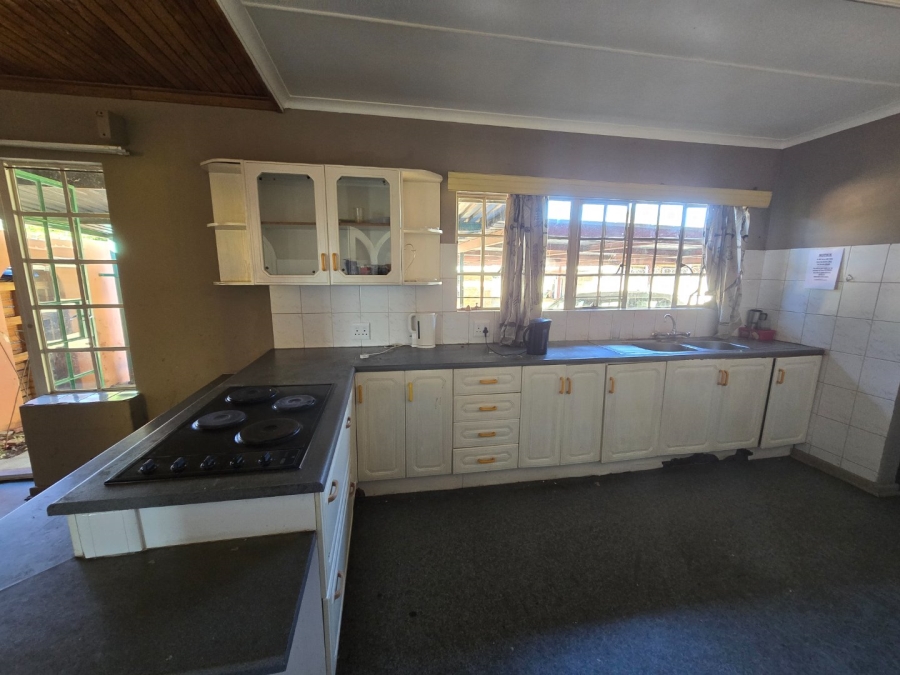 12 Bedroom Property for Sale in Universitas Free State